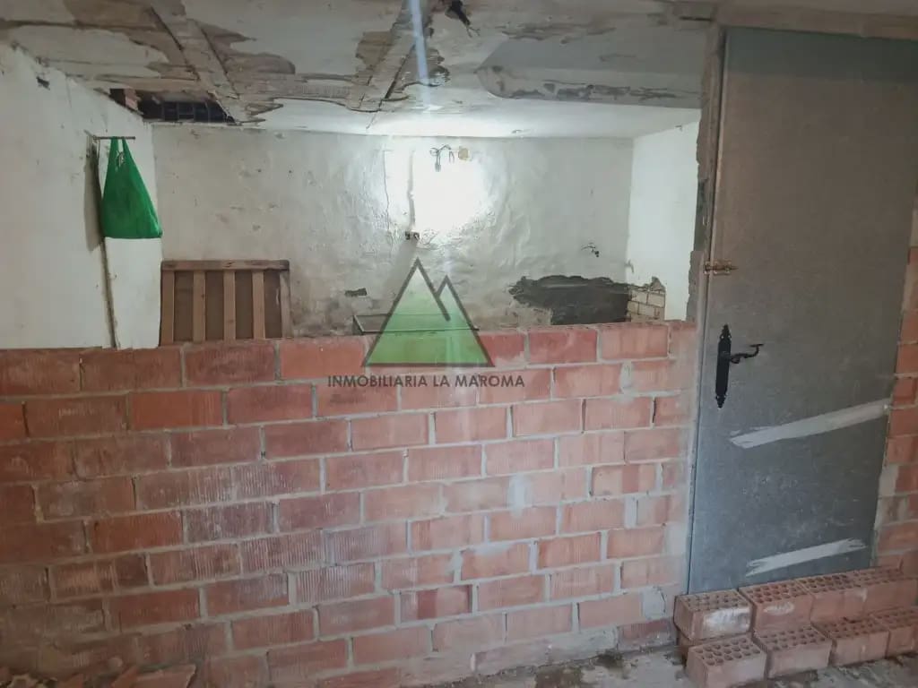 3 soveværelse Byhus til salg i Villanueva de Tapia - € 60.000 (Ref: 10159929)