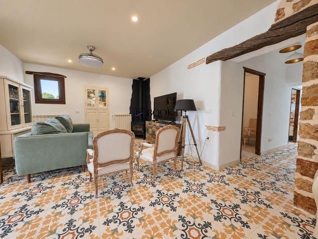 Chalet de 4 habitaciones en Benissa en alquiler con piscina - 2.300 € (Ref: 10102830)