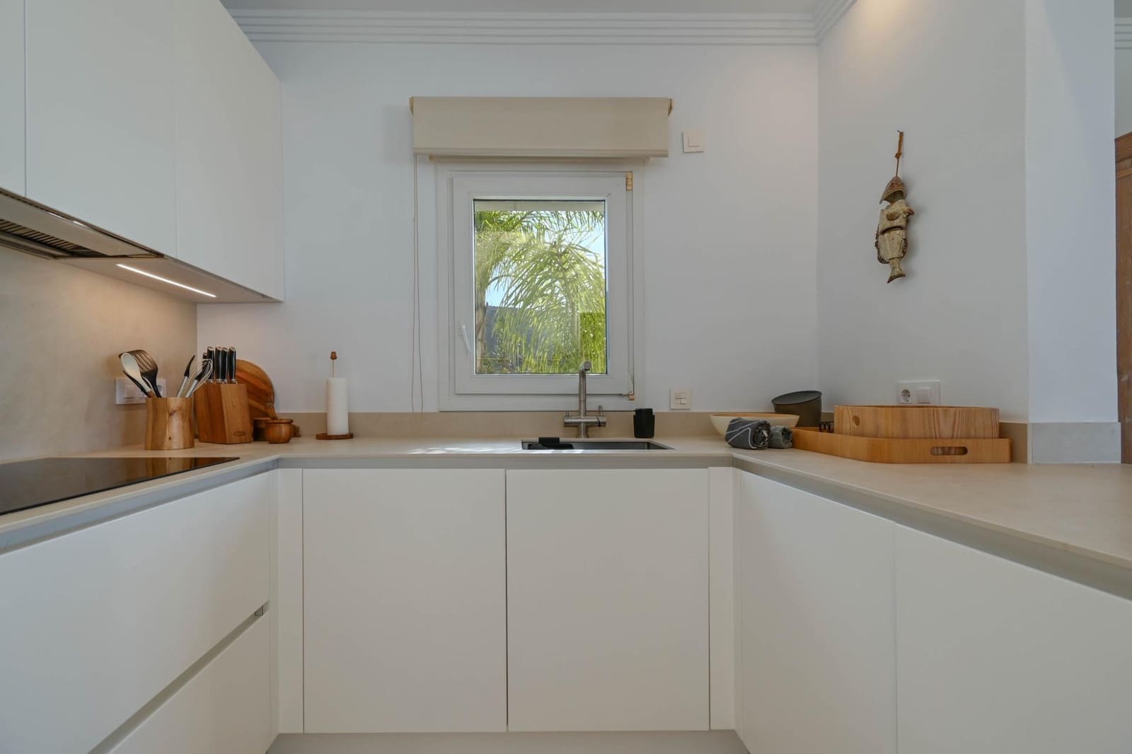4 bedroom Villa for sale in Moraira with garage - € 1,750,000 (Ref: 10142473)