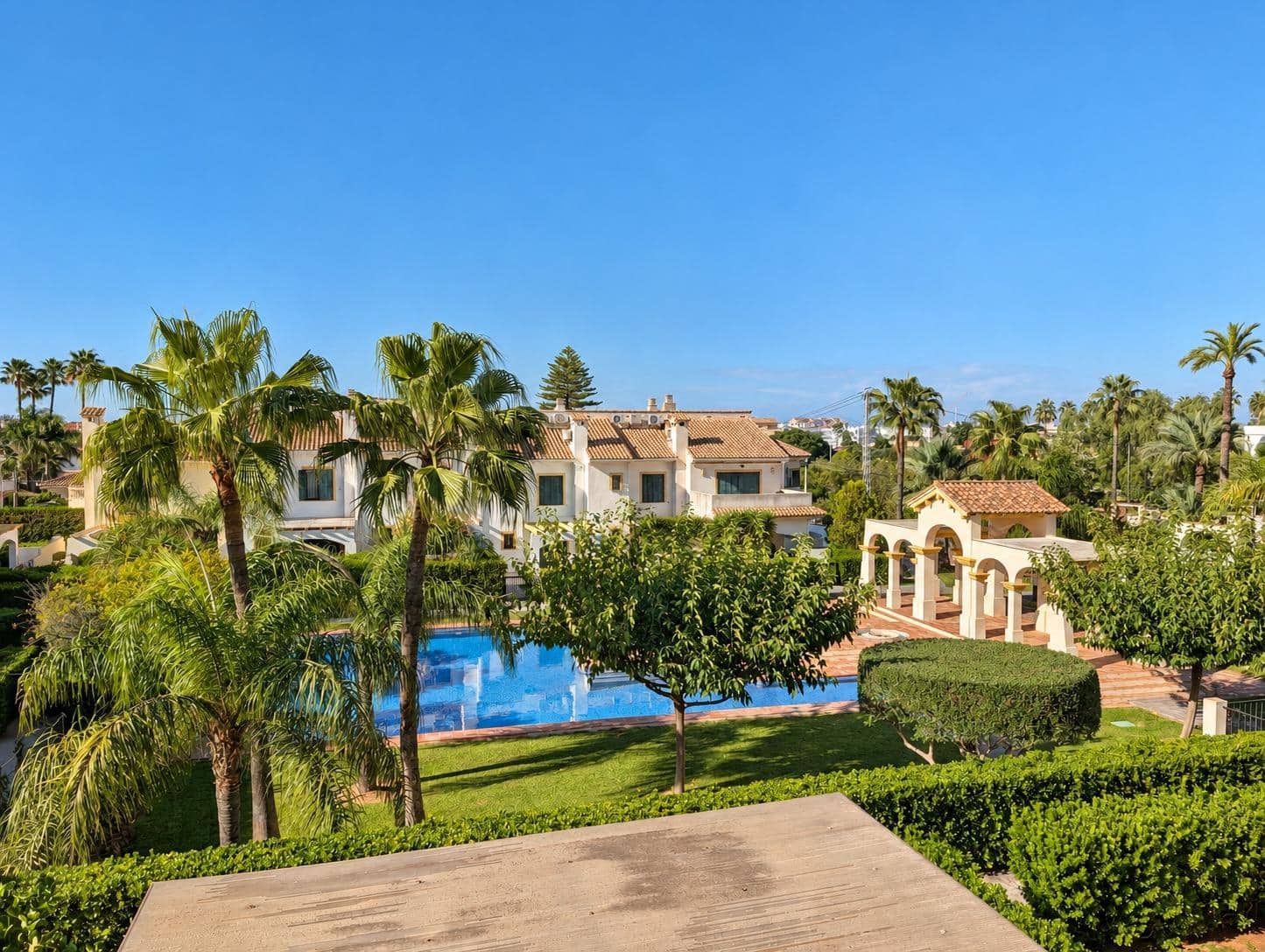 1 bedroom Apartment for rent in Denia with pool - € 850 (Ref: 10157978)