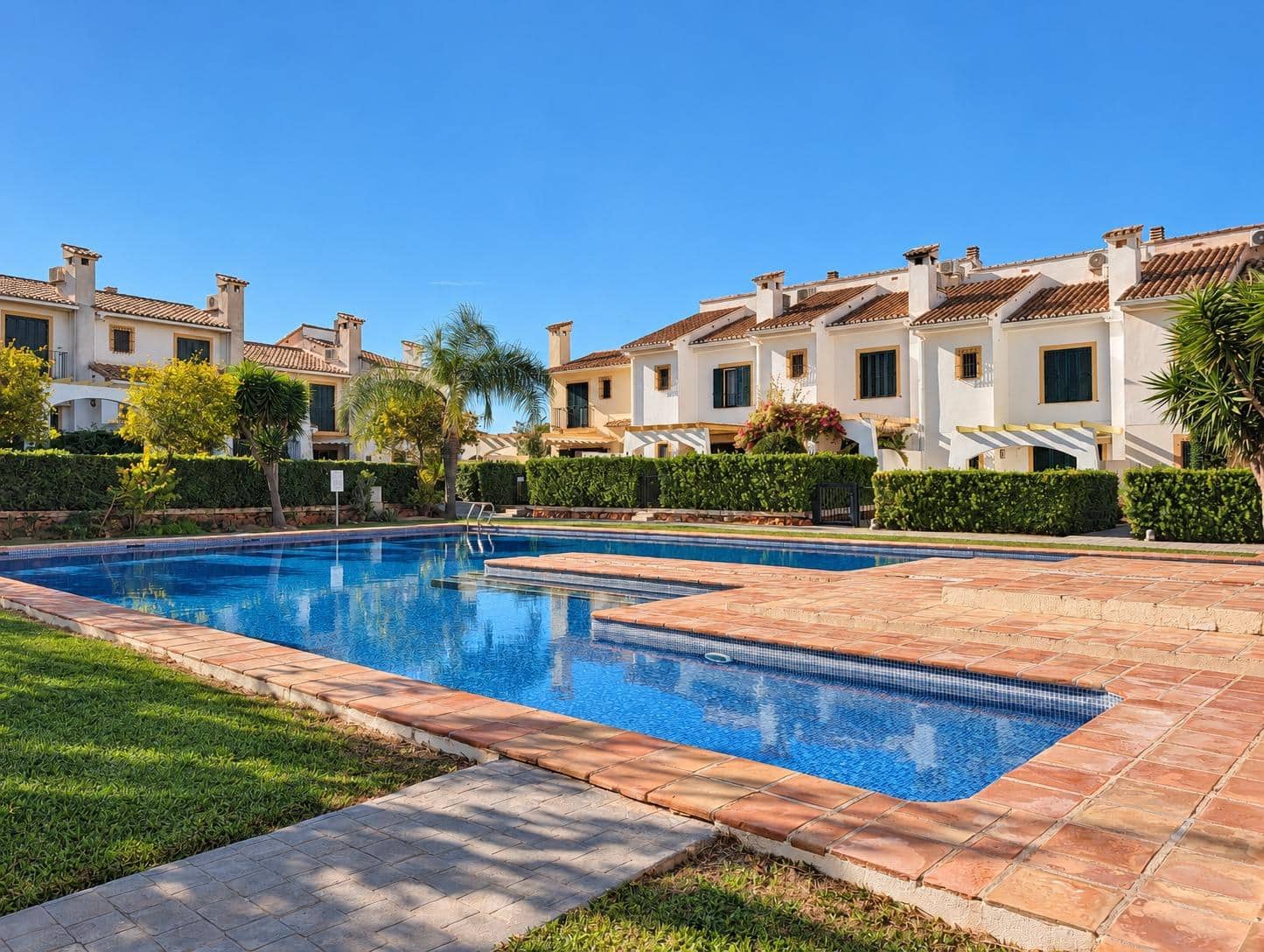 1 bedroom Apartment for rent in Denia with pool - € 850 (Ref: 10157978)