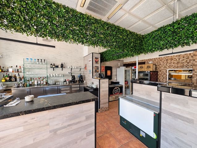 Local Comercial de 1 habitación en Moraira, Teulada-Moraira en venta - 145.000 € (Ref: 10175702)
