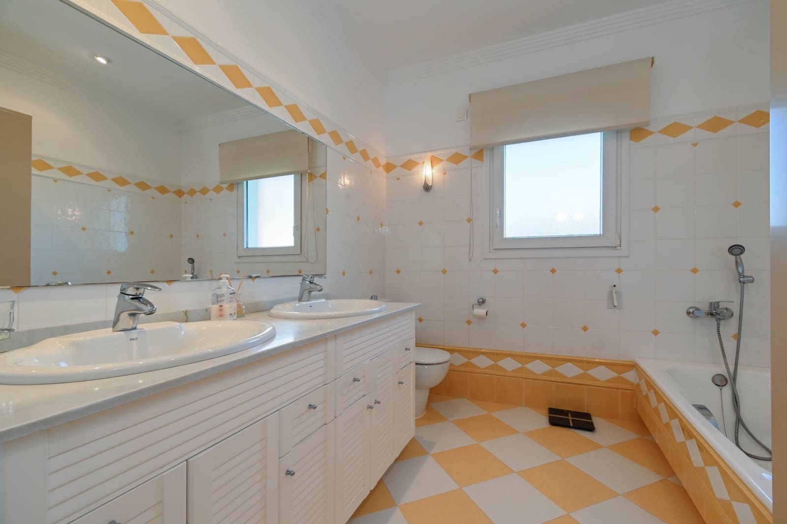 5 soveværelse Villa til salg i Moraira med swimmingpool - € 1.750.000 (Ref: 10175703)