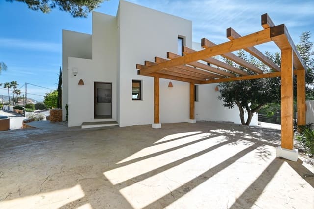 4 soveværelse Villa til salg i Moraira, Teulada-Moraira med swimmingpool garage - € 2.275.000 (Ref: 10175706)
