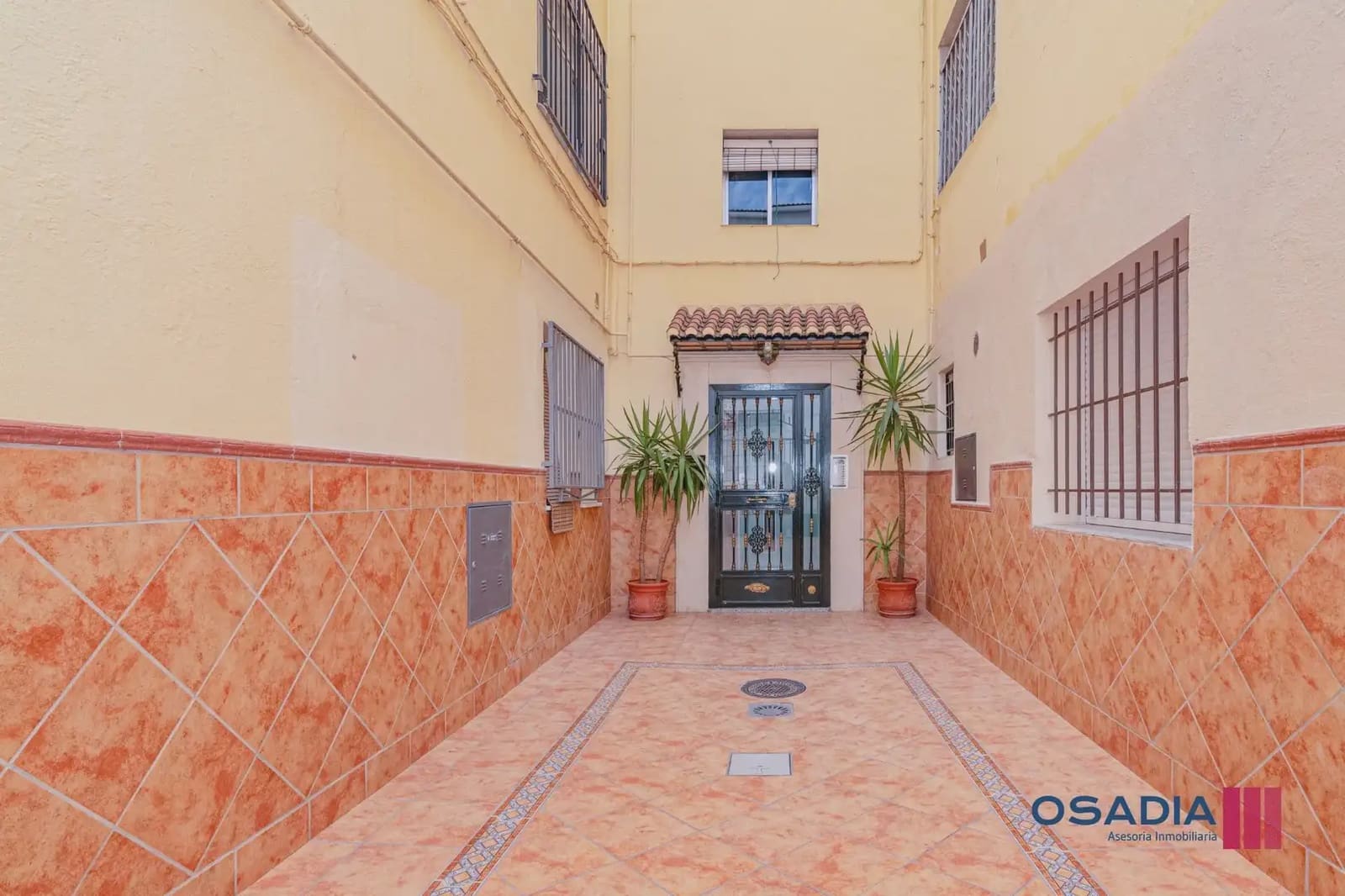 2 soveværelse Lejlighed til salg i Granada by - € 140.000 (Ref: 10100617)