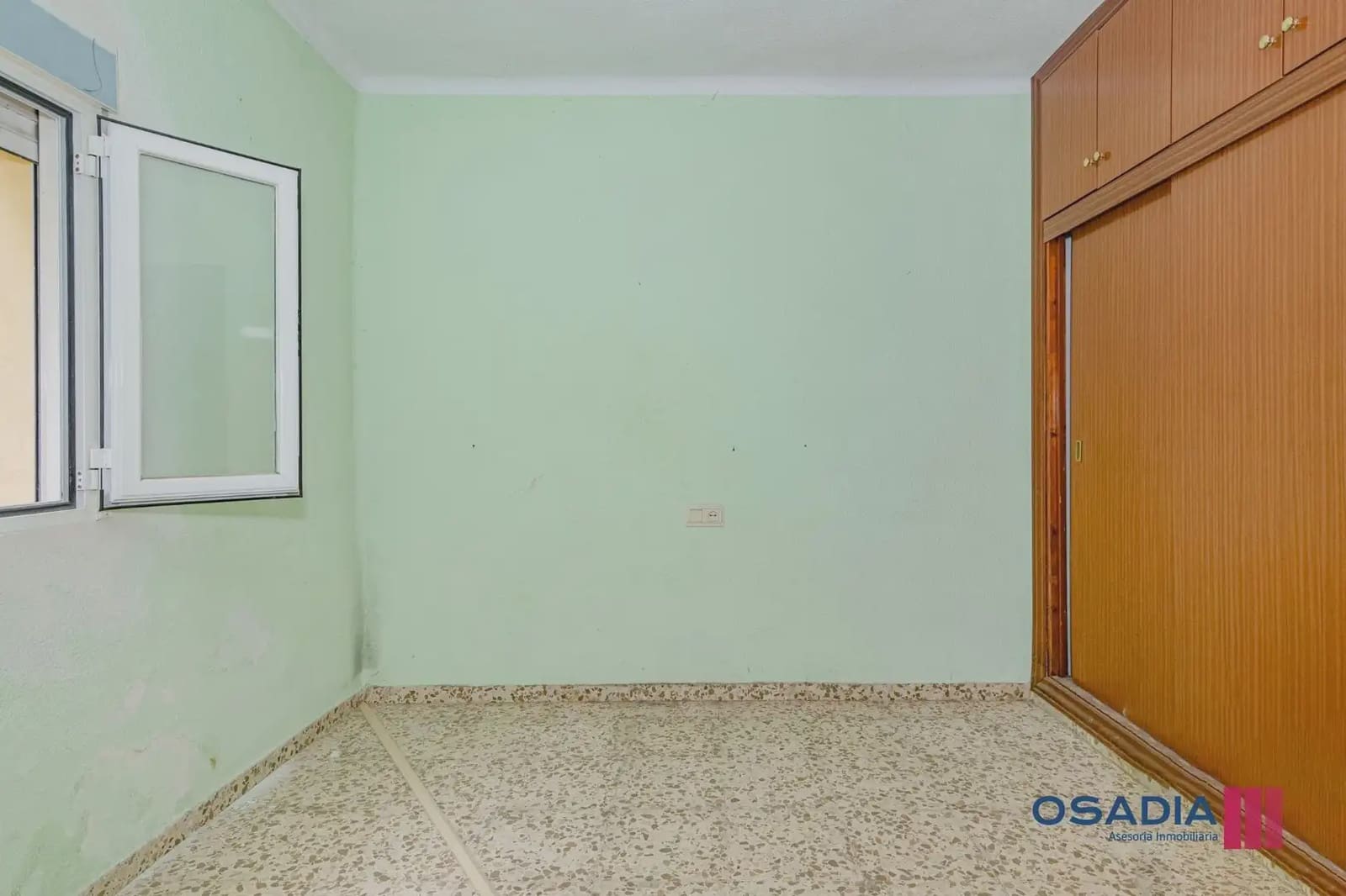 2 soveværelse Lejlighed til salg i Granada by - € 140.000 (Ref: 10100617)