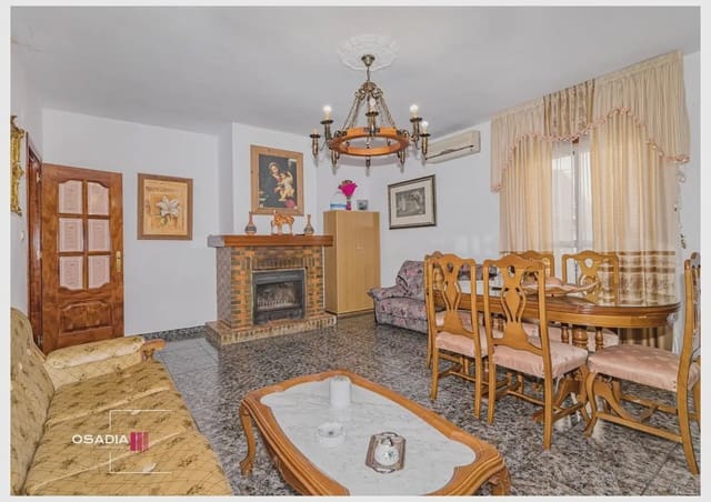 4 quarto Moradia Geminada para venda em Alomartes, Illora com garagem - 239 900 € (Ref: 10100624)
