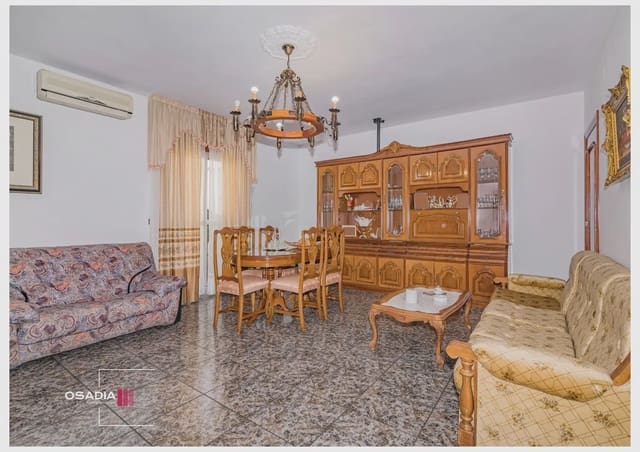 4 quarto Moradia Geminada para venda em Alomartes, Illora com garagem - 239 900 € (Ref: 10100624)