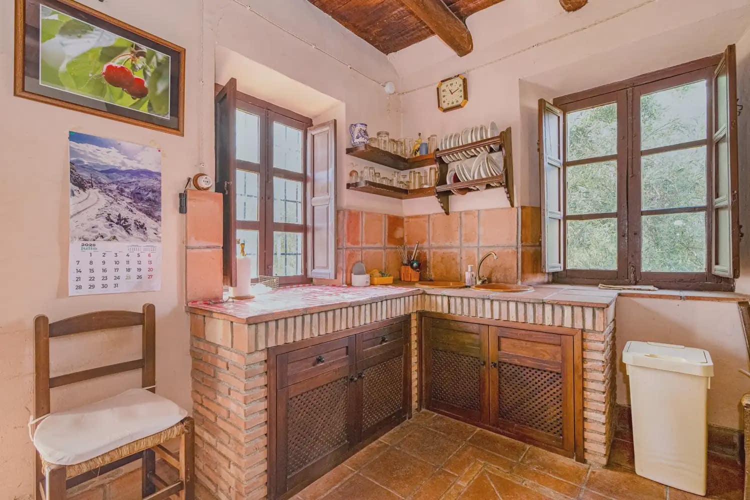 Local Commercial à vendre à Huetor Vega - 1 500 000 € (Ref: 10100625)