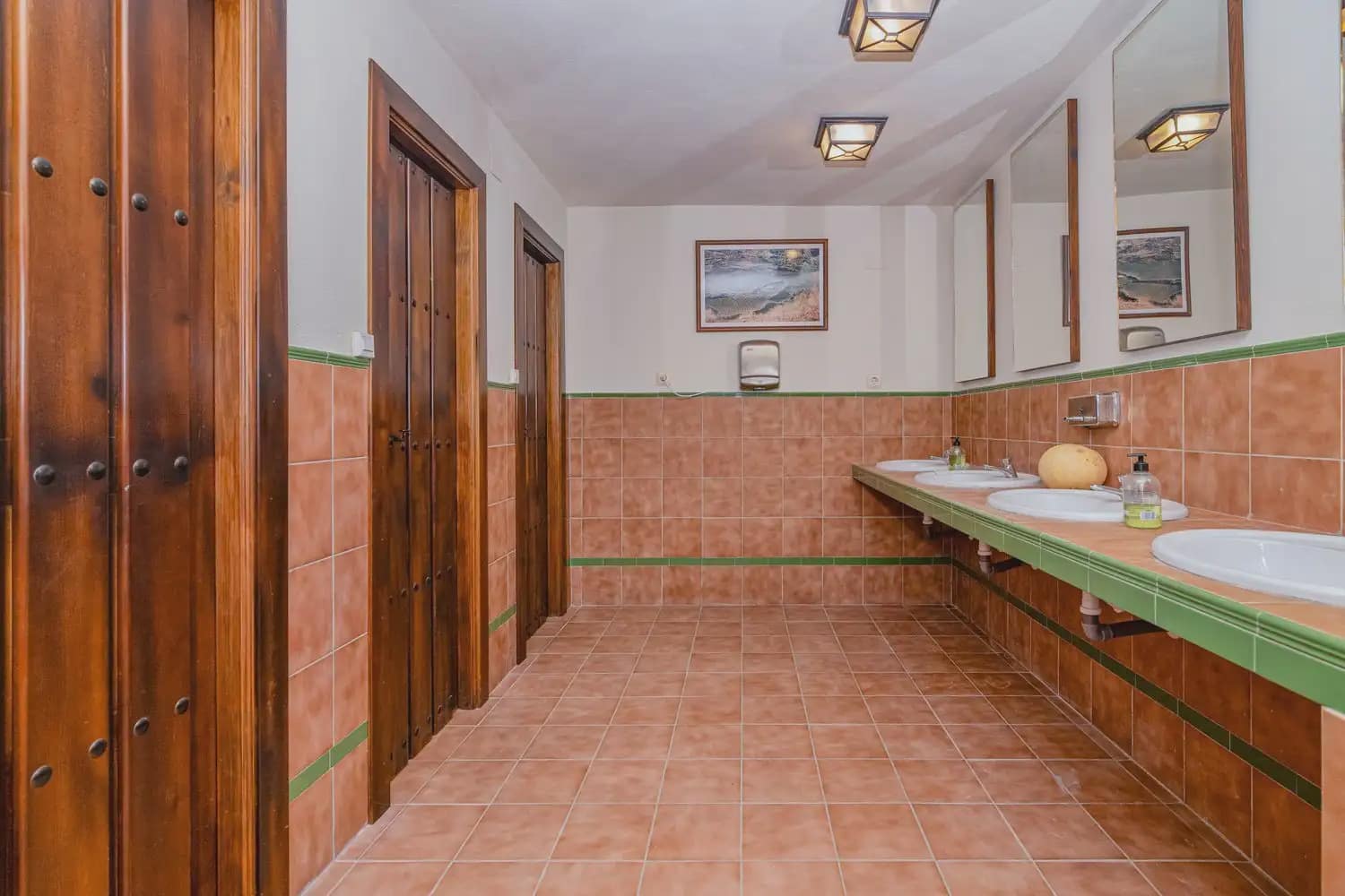 Local Commercial à vendre à Huetor Vega - 1 500 000 € (Ref: 10100625)