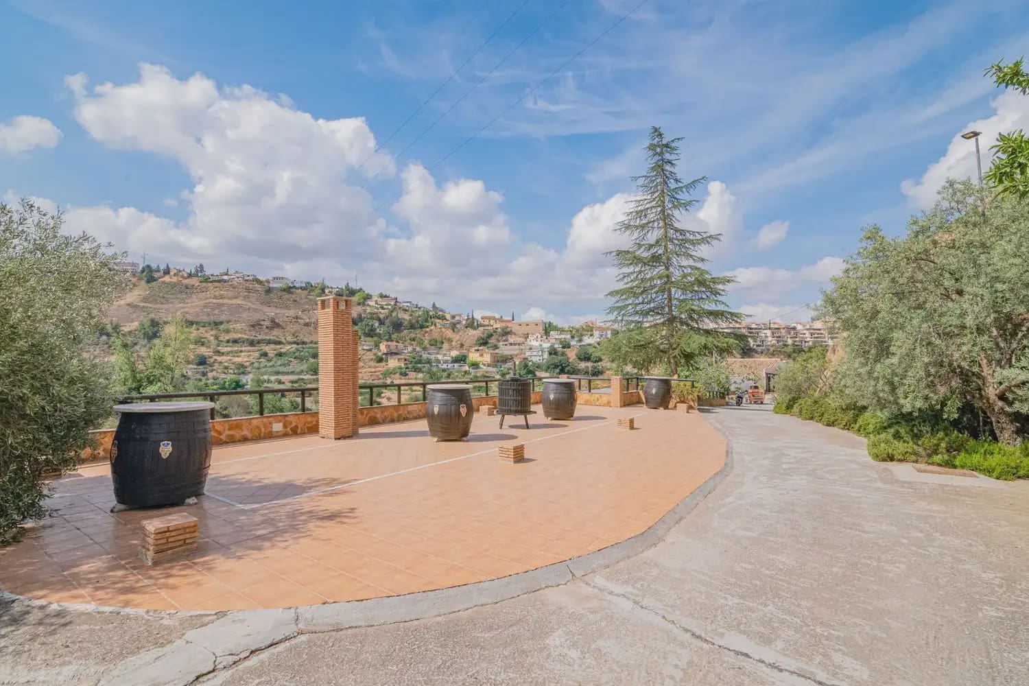 Local Commercial à vendre à Huetor Vega - 1 500 000 € (Ref: 10100625)