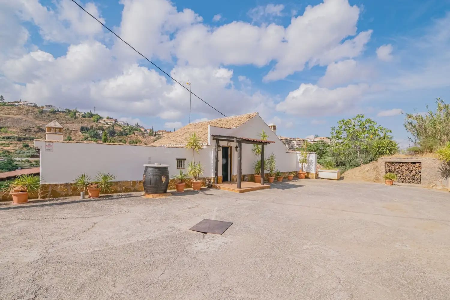 Local Commercial à vendre à Huetor Vega - 1 500 000 € (Ref: 10100625)