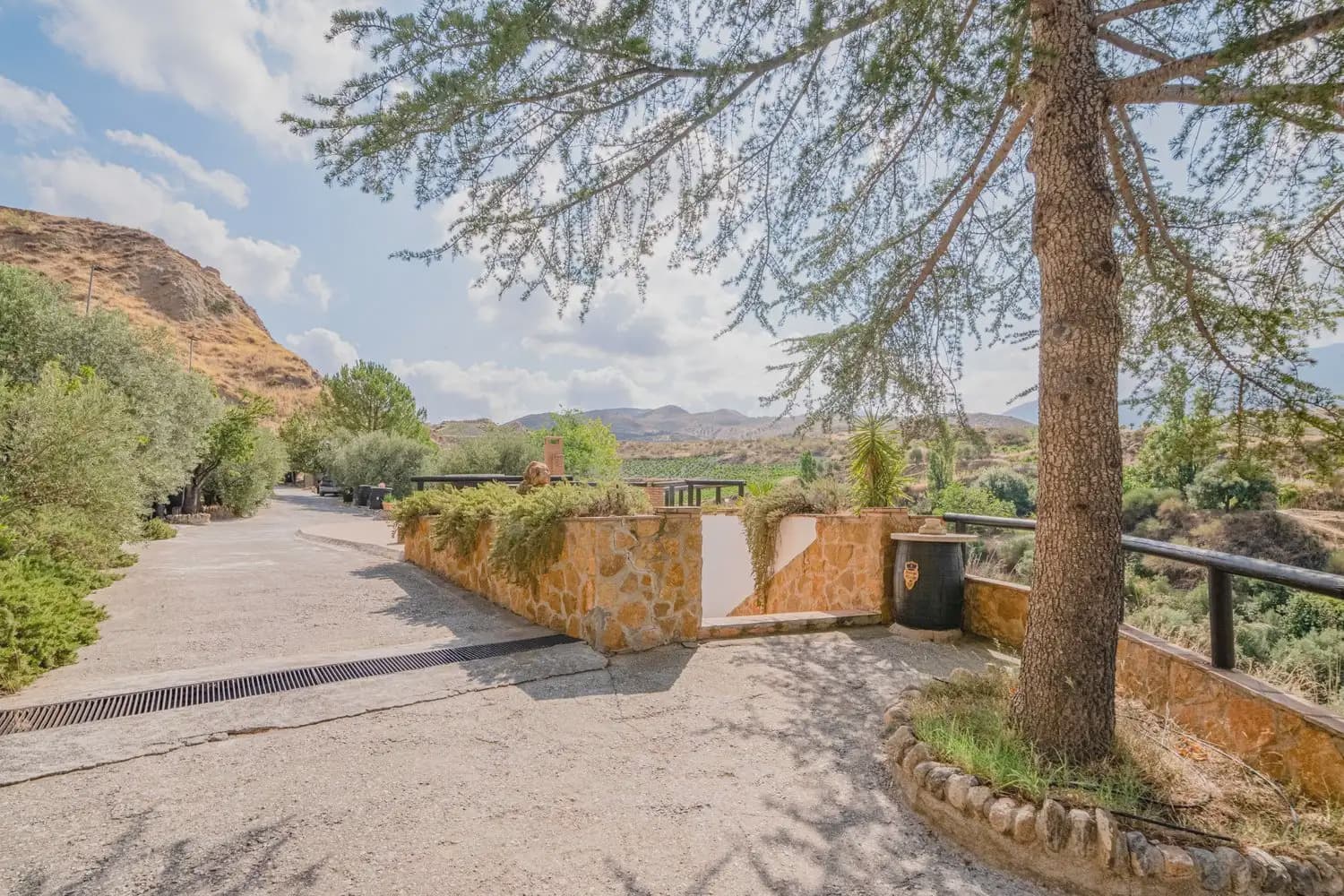 Local Commercial à vendre à Huetor Vega - 1 500 000 € (Ref: 10100625)