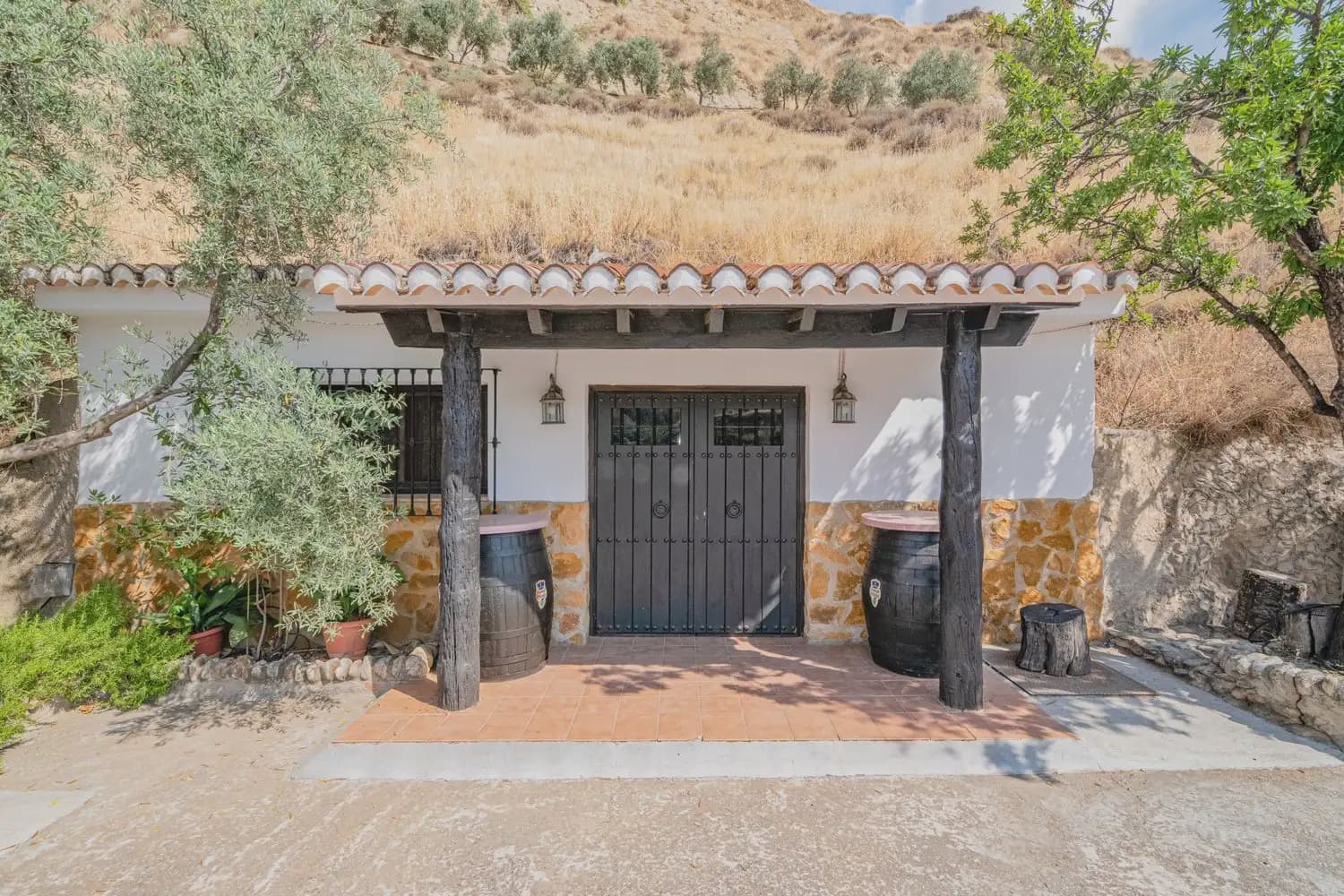 Local Commercial à vendre à Huetor Vega - 1 500 000 € (Ref: 10100625)
