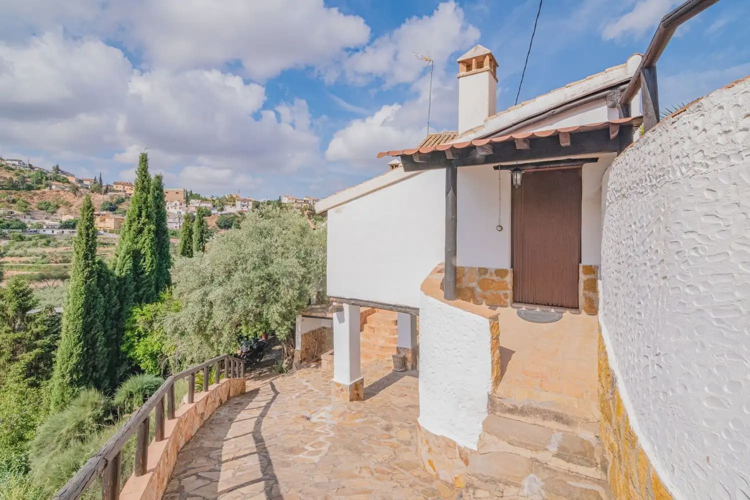Local Commercial à vendre à Huetor Vega - 1 500 000 € (Ref: 10100625)
