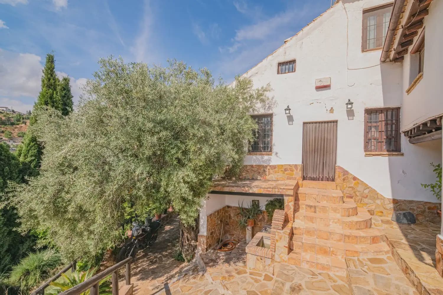 Local Commercial à vendre à Huetor Vega - 1 500 000 € (Ref: 10100625)