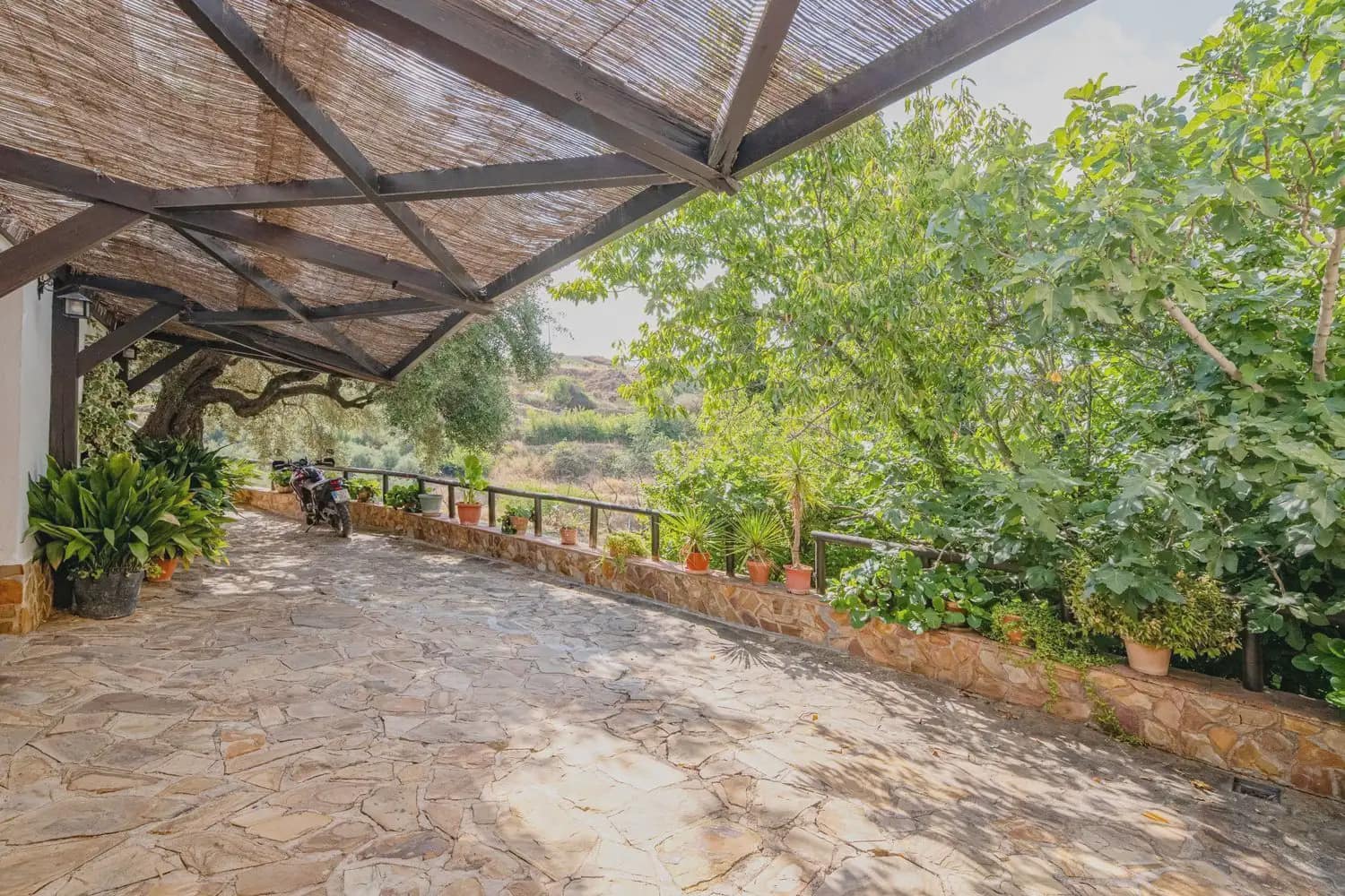 Local Commercial à vendre à Huetor Vega - 1 500 000 € (Ref: 10100625)