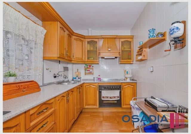 4 sovrum Villa till salu i Huétor Vega med pool garage - 499 000 € (Ref: 10100626)