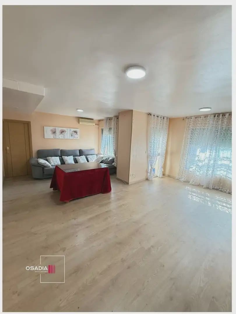 4 slaapkamer Flat te koop in Jerez de la Frontera met garage - € 285.000 (Ref: 10100636)