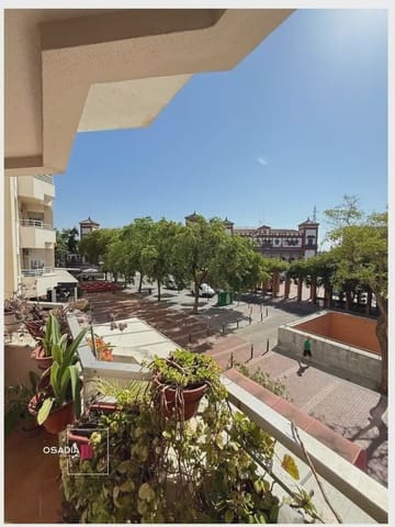 4 slaapkamer Flat te koop in Jerez de la Frontera met garage - € 285.000 (Ref: 10100636)