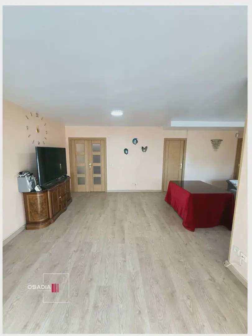 4 slaapkamer Flat te koop in Jerez de la Frontera met garage - € 285.000 (Ref: 10100636)