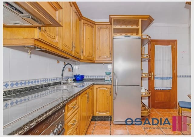 3 sovrum Lägenhet till salu i Loja - 104 900 € (Ref: 10100637)