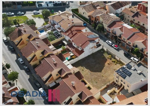 Solar/Parcela en Huétor Vega en venta - 120.000 € (Ref: 10100639)