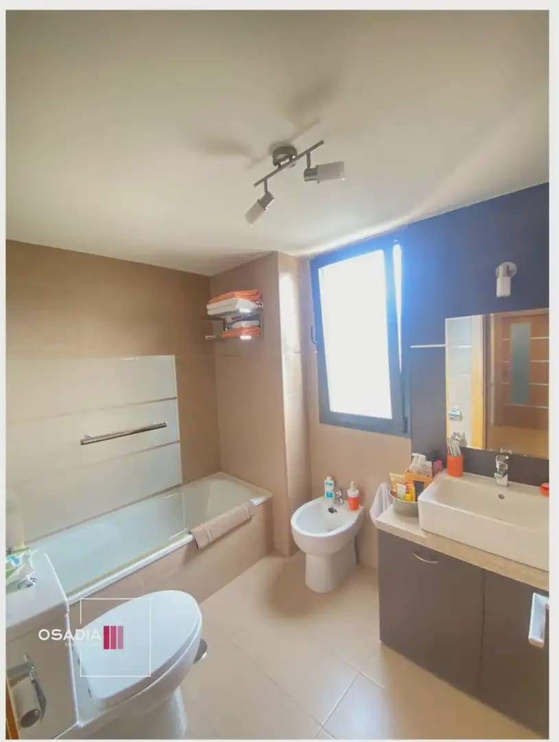 2 sovrum Lägenhet till salu i Granada stad med pool garage - 195 000 € (Ref: 10100646)