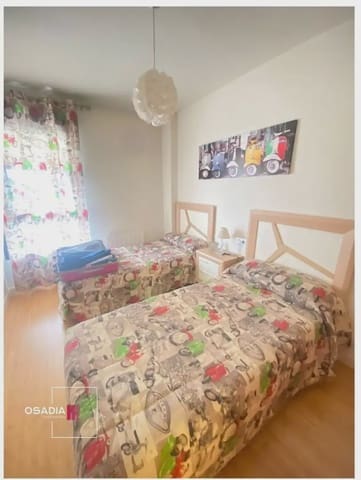 2 sovrum Lägenhet till salu i Poligono Cartuja - La Paz, Granada stad med pool garage - 195 000 € (Ref: 10100646)