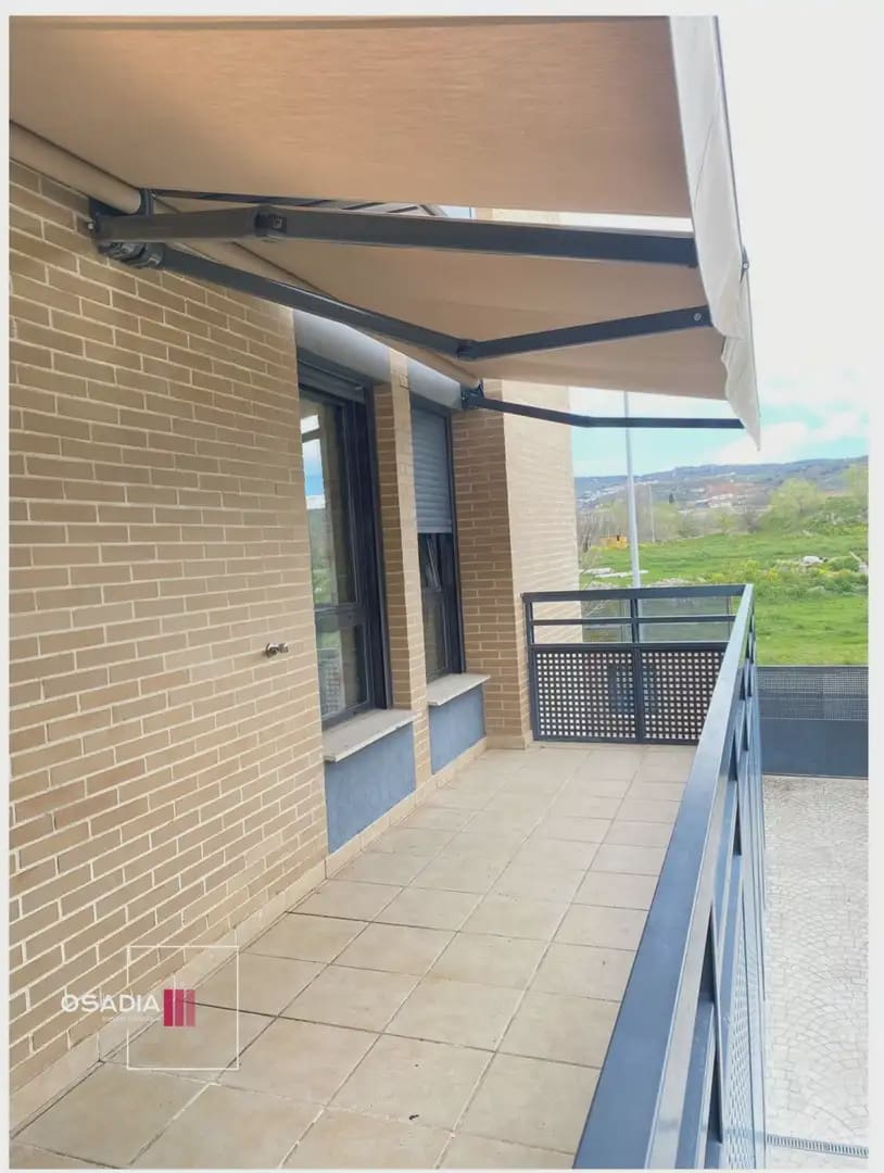 2 sovrum Lägenhet till salu i Granada stad med pool garage - 195 000 € (Ref: 10100646)