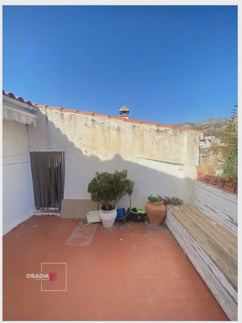 3 bedroom Semi-detached Villa for sale in Los Guajares - € 165,000 (Ref: 10100649)