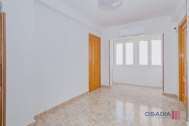 2 soveværelse Lejlighed til salg i Angustias - Chana - Encina, Granada by - € 117.000 (Ref: 10100653)