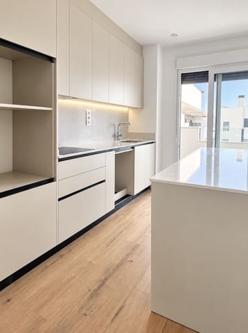 3 makuuhuone Kattohuoneisto myytävänä paikassa Sector V, Elche / Elx mukana uima-altaan 
autotalli - 368 000 € (Ref: 10079076)