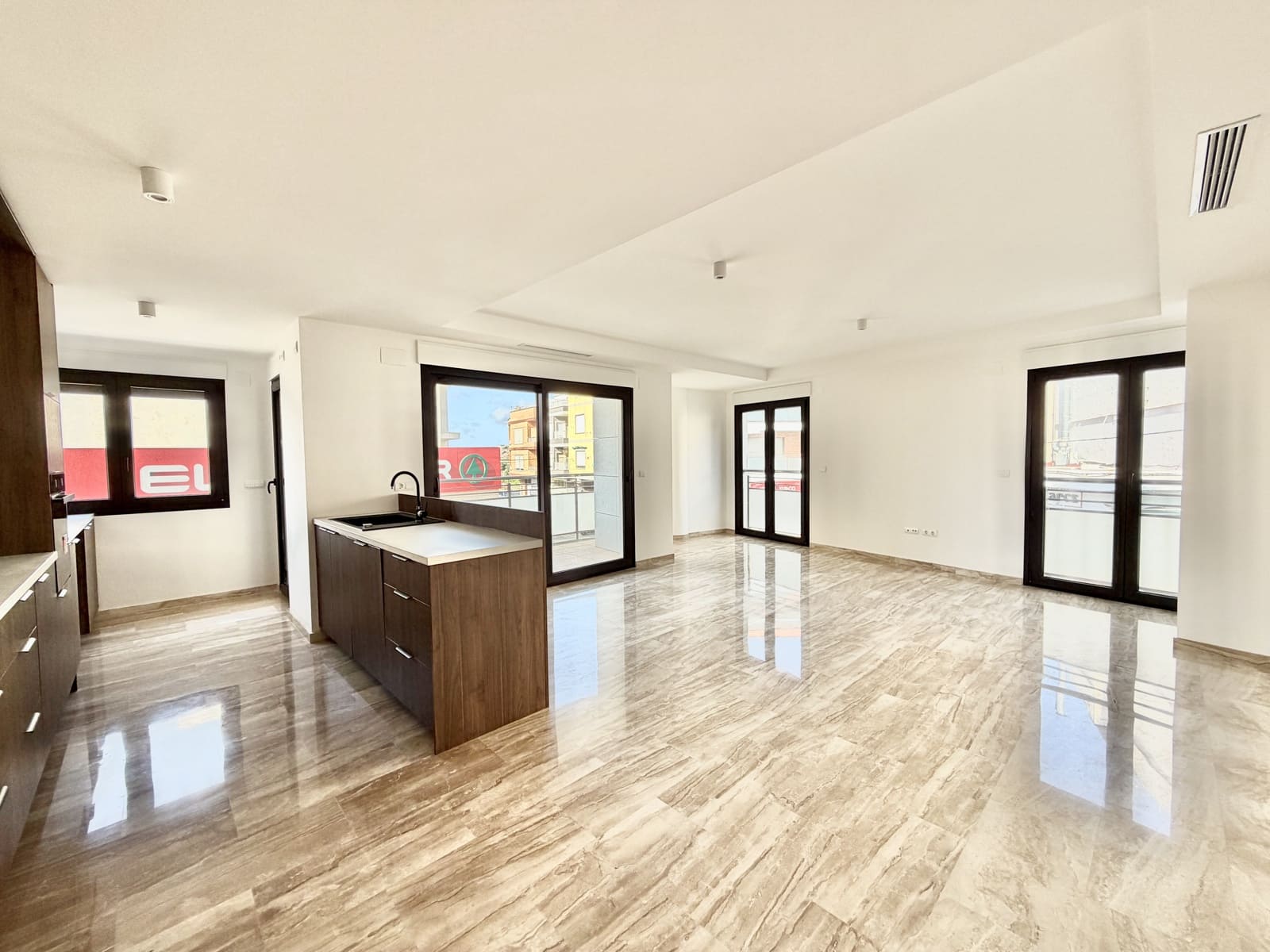 2 chambre Appartement à vendre à La Font d'En Carros avec garage - 179 000 € (Ref: 10090882)