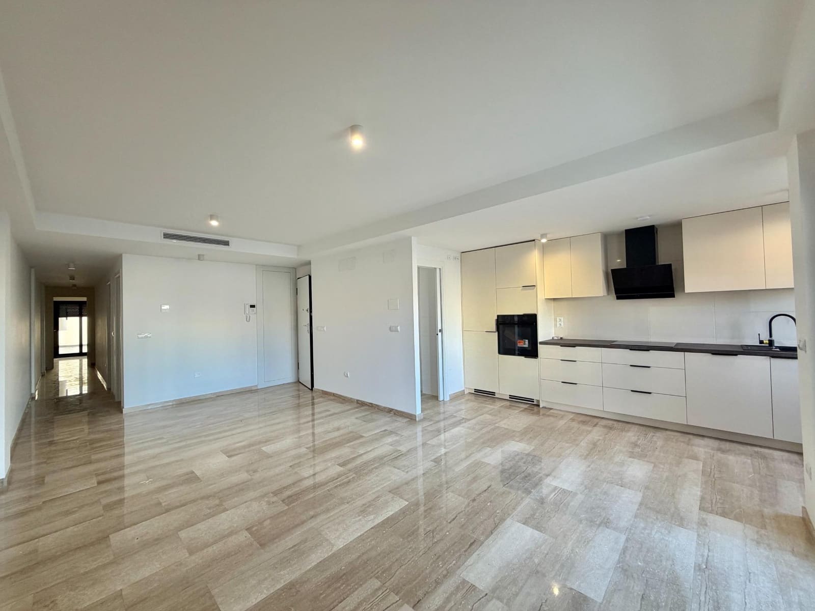 3 slaapkamer Flat te koop in La Font d'En Carros met garage - € 175.000 (Ref: 10100502)