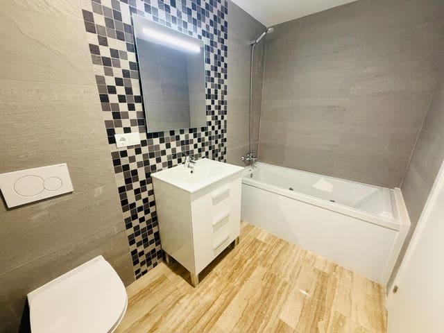 3 slaapkamer Flat te koop in La Font d'En Carròs met garage - € 175.000 (Ref: 10100502)