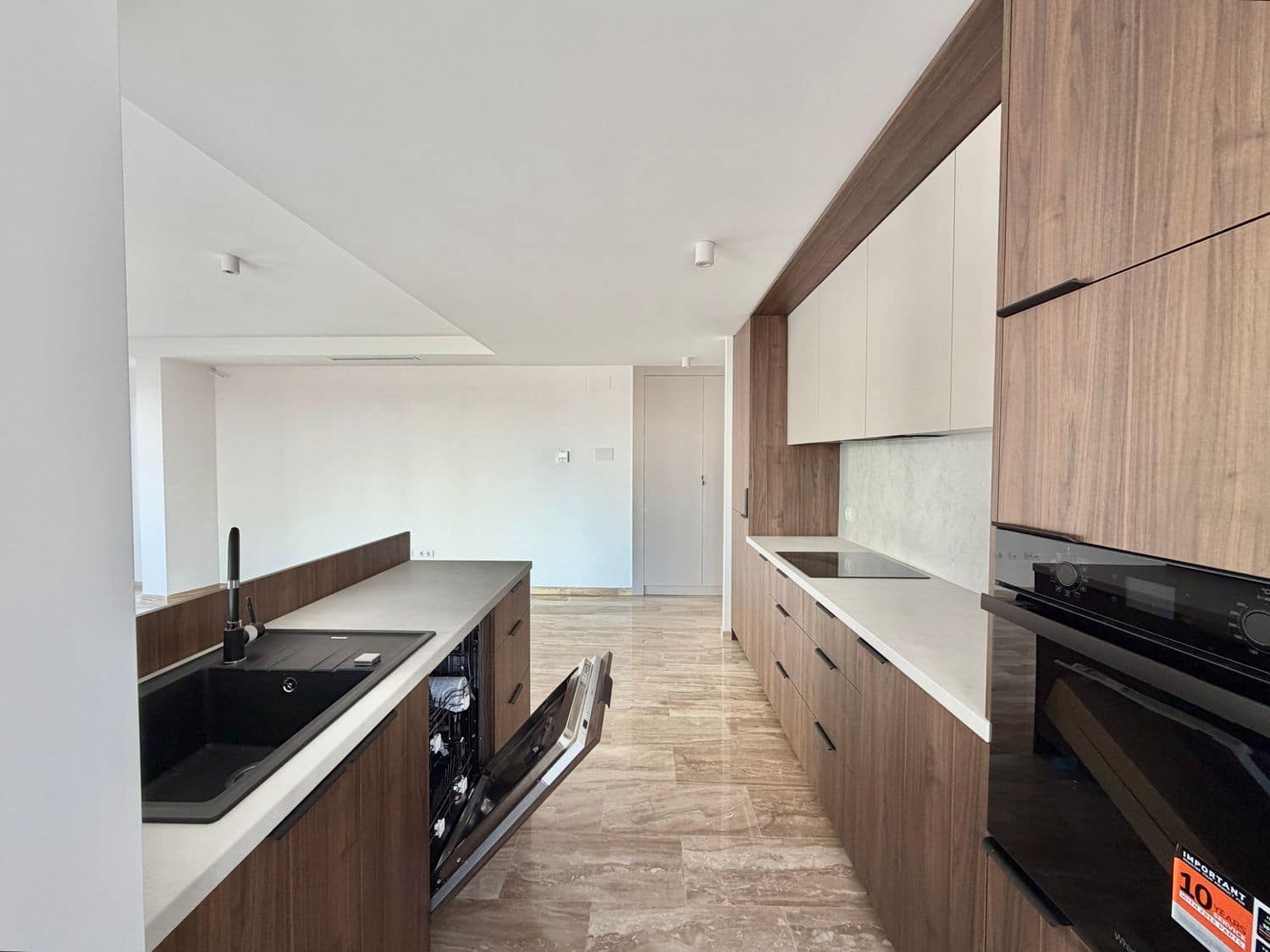 2 slaapkamer Flat te koop in La Font d'En Carros met garage - € 179.000 (Ref: 10100505)