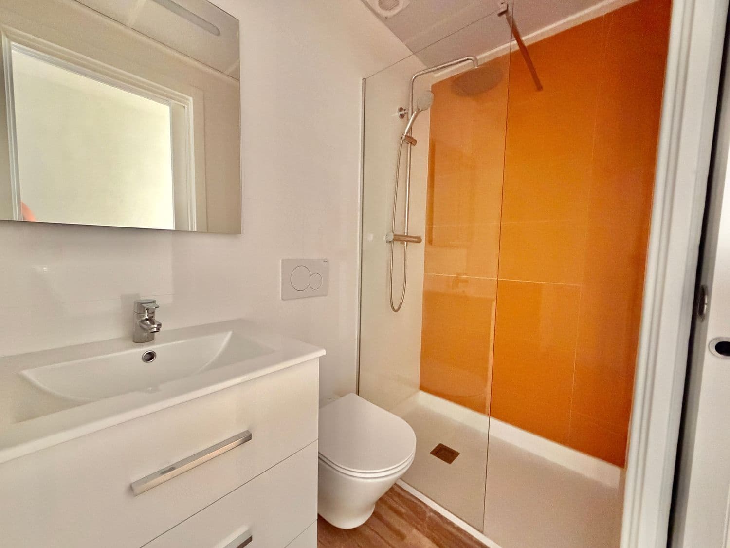 2 slaapkamer Flat te koop in La Font d'En Carros met garage - € 179.000 (Ref: 10100505)