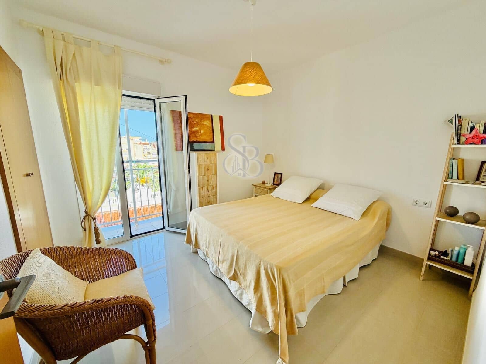 3 bedroom Flat for sale in Piles - € 210,000 (Ref: 10100506)