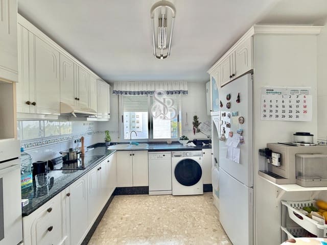 3 slaapkamer Flat te koop in Oliva met garage - € 225.000 (Ref: 10130078)