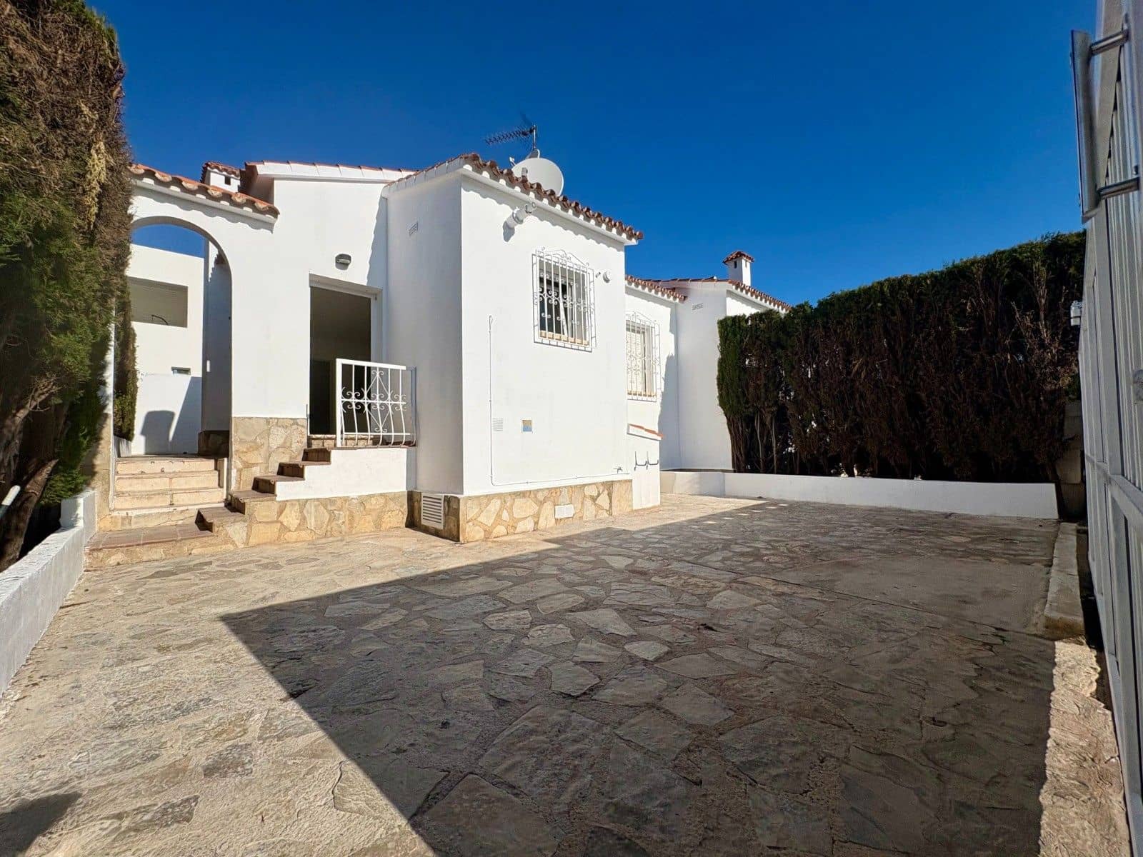 3 sovrum Radhus till salu i Denia - 350 000 € (Ref: 10132804)