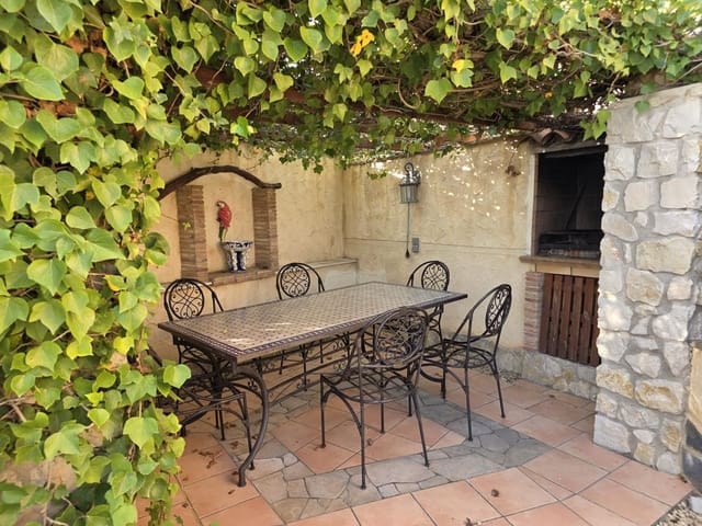 3 sypialnia Willa na sprzedaż w Alfaz del Pi / L'Alfàs del Pi z basenem garażem - 1 210 000 € (Ref: 10132805)