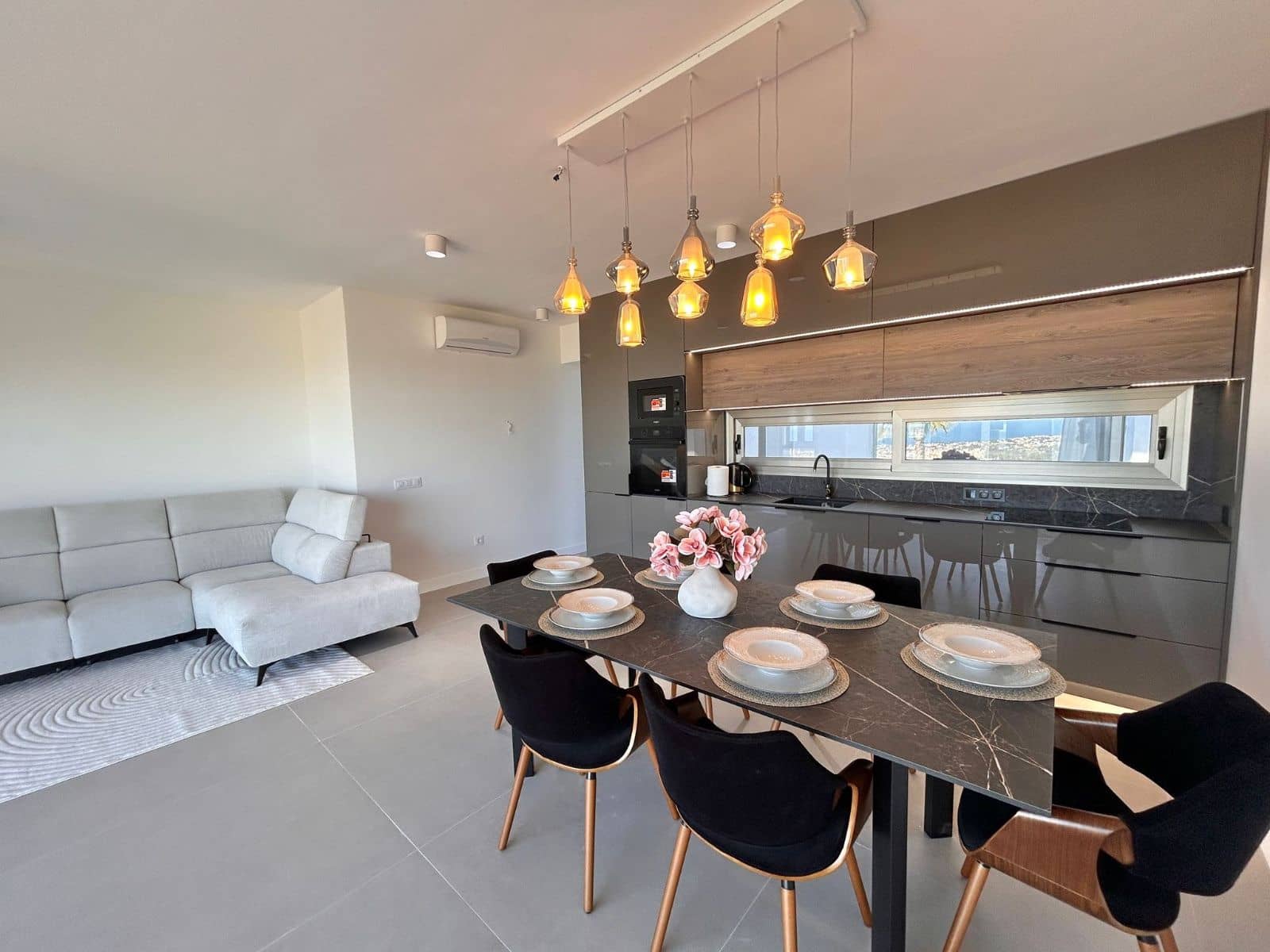 3 slaapkamer Rijtjeshuis te koop in Calpe / Calp met zwembad garage - € 495.000 (Ref: 10132809)