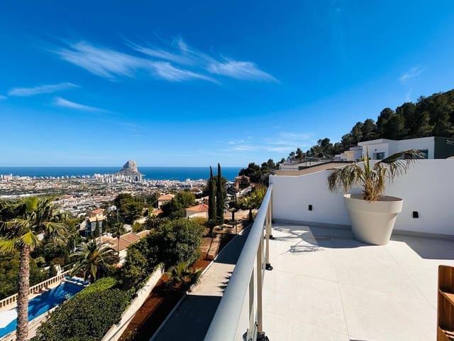 3 slaapkamer Rijtjeshuis te koop in Calpe / Calp met zwembad garage - € 495.000 (Ref: 10132809)