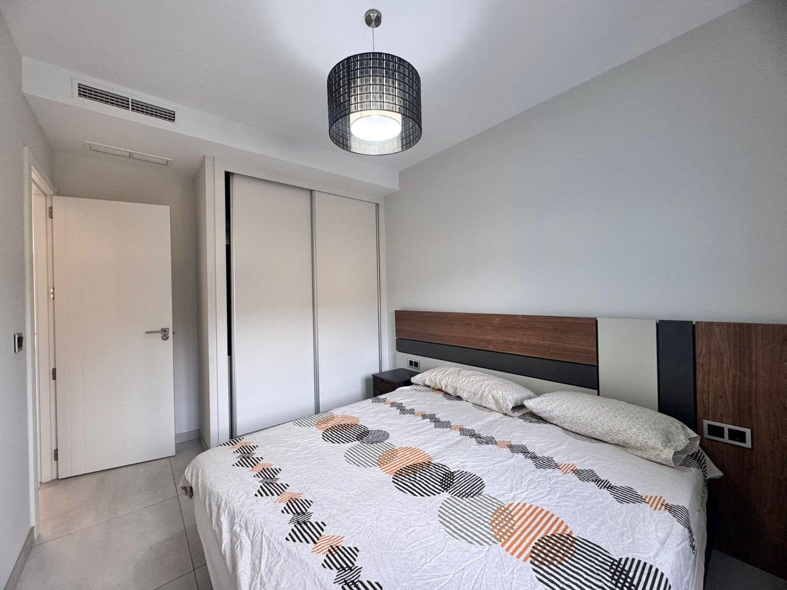 3 soverom Leilighet til salgs i Benidorm med svømmebasseng garasje - € 780 000 (Ref: 10132816)