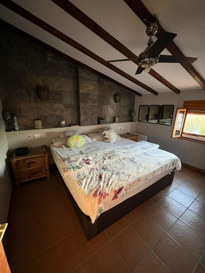 7 soverom Villa til salgs i Benissa med svømmebasseng garasje - € 970 000 (Ref: 10132817)