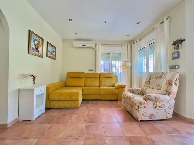 4 soveværelse Rækkehus til salg i Torre de la Horadada, Pilar de la Horadada med garage - € 450.000 (Ref: 10147297)