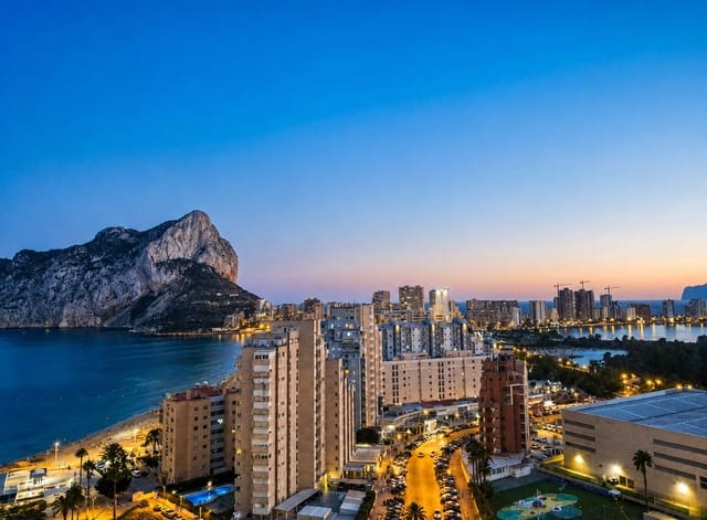 3 soverom Penthouse til salgs i Calpe / Calp med svømmebasseng - € 582 000 (Ref: 10163150)