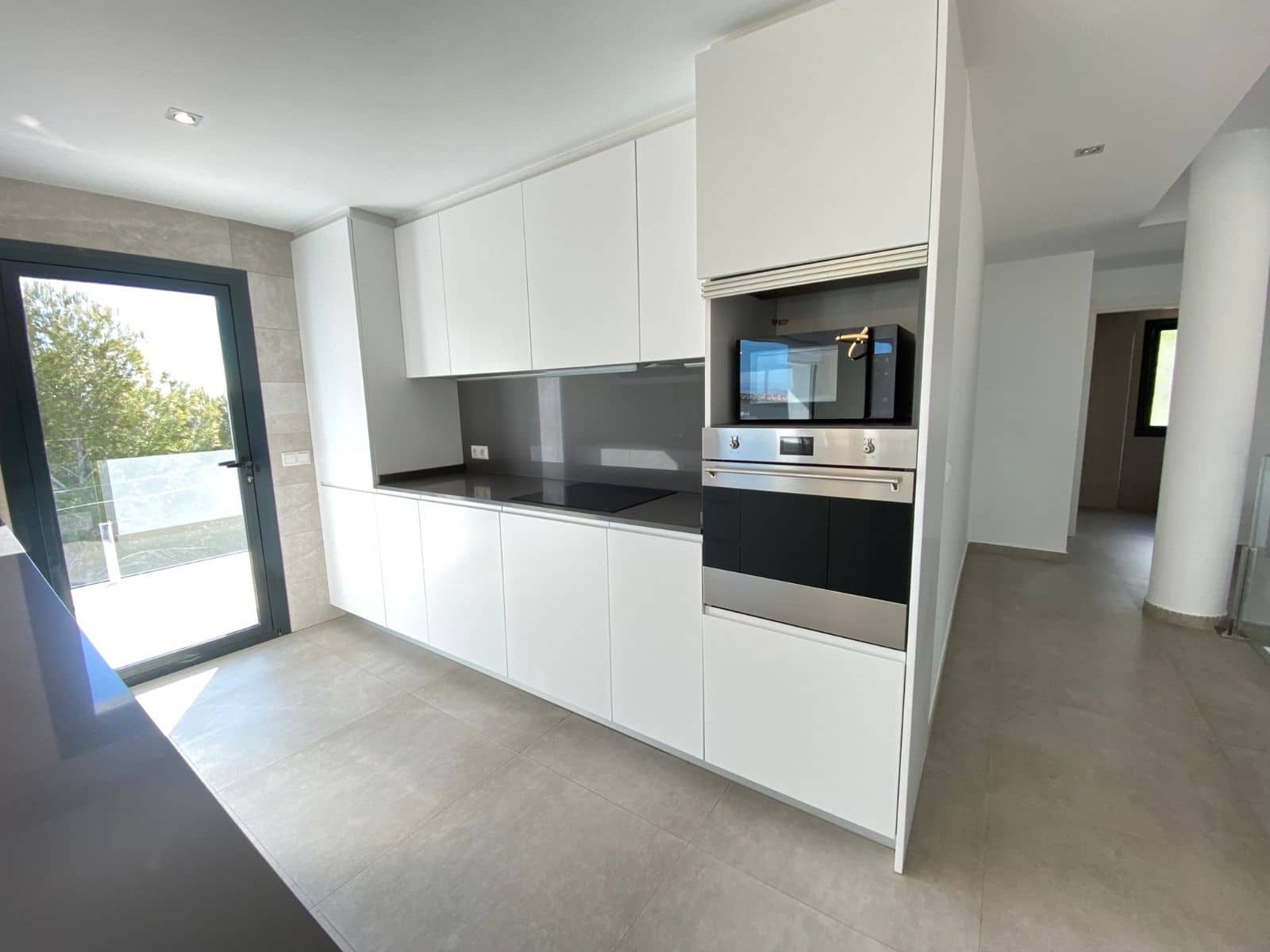 4 soveværelse Villa til salg i Calpe / Calp med swimmingpool garage - € 900.000 (Ref: 10163151)