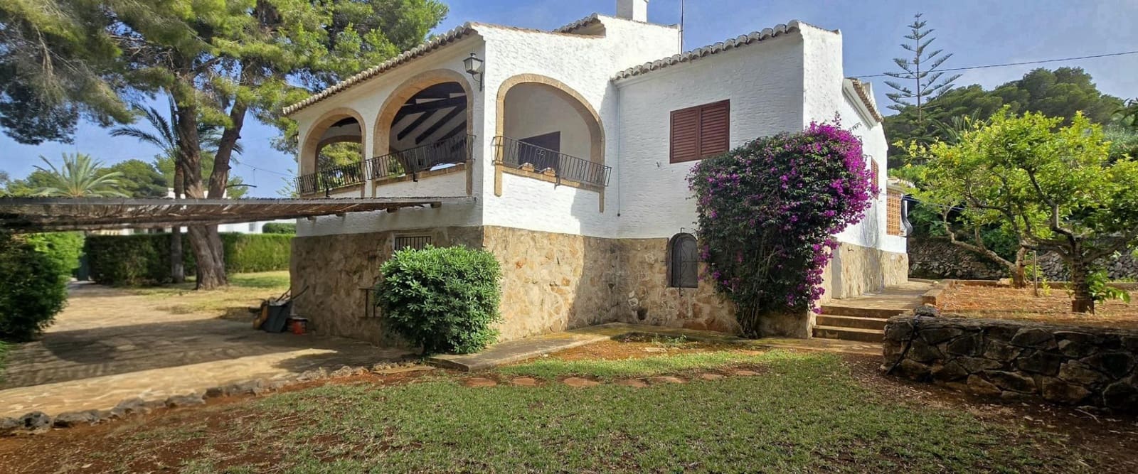 6 sovrum Villa till salu i Arenal med pool garage - 850 000 € (Ref: 10163153)